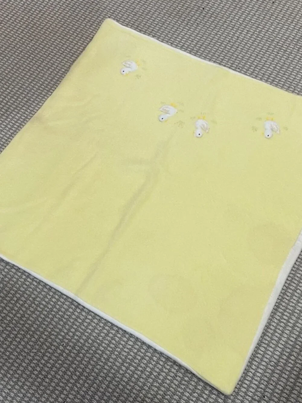 Vtg Baby Blanket Ducklings Appliqué 36